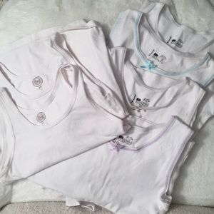 ⭕️Sold⭕️Bundle of 6 girls undershirts